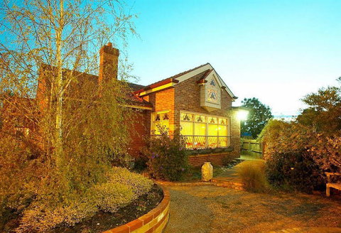 Carter Cottages - Accommodation Gladstone 1