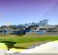 Riverside Oaks Golf Resort - Accommodation Gladstone
