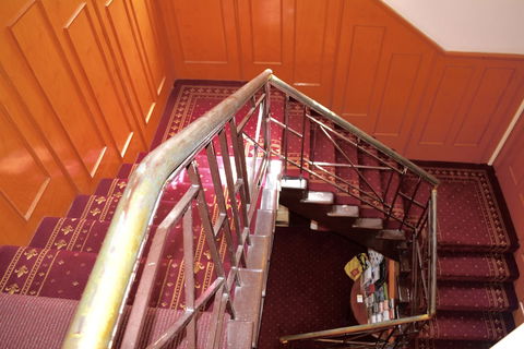 Georgian Court Bed & Breakfast - Accommodation Gladstone 5