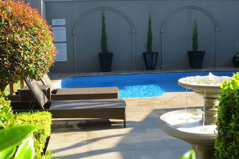 Gallery Apartments - Accommodation Gladstone 1