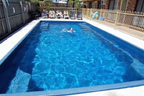 Allambi Holiday Apartments - Accommodation Gladstone 5