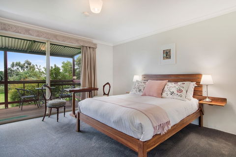Shambhala Guesthouse - Accommodation Gladstone 4