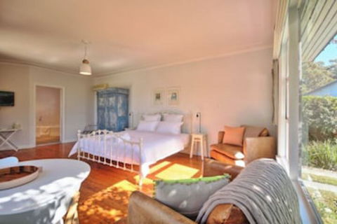 Dolphin Sands - Accommodation Gladstone 0