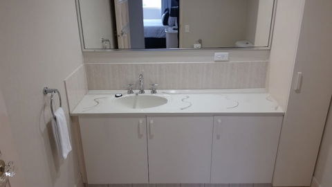 Beaconlea Tower Apartments - Accommodation Gladstone 6