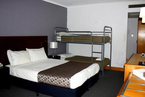 The Capital Airport Motel - Accommodation Gladstone 4
