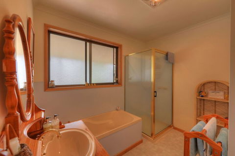 Sea Change Safety Cove - Accommodation Gladstone 4