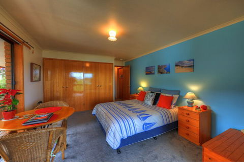 Sea Change Safety Cove - Accommodation Gladstone 5