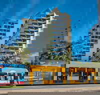 Surfers Hawaiian Holiday Apartments - Accommodation Gladstone