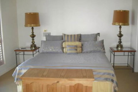 Sanctuary Cove Villas - Accommodation Gladstone 5