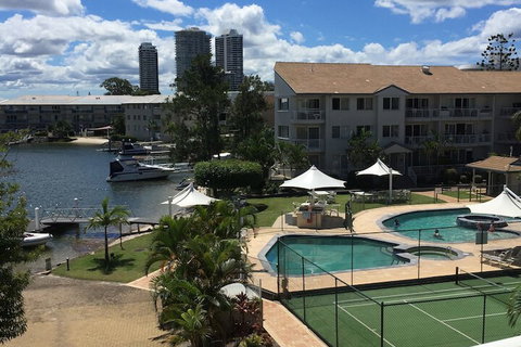 Pelican Cove - Accommodation Gladstone 3