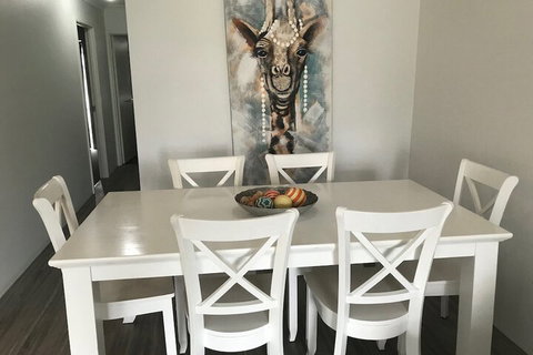 Pelican Cove - Accommodation Gladstone 7