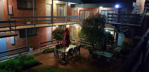Mahogany Motel - Accommodation Gladstone 2