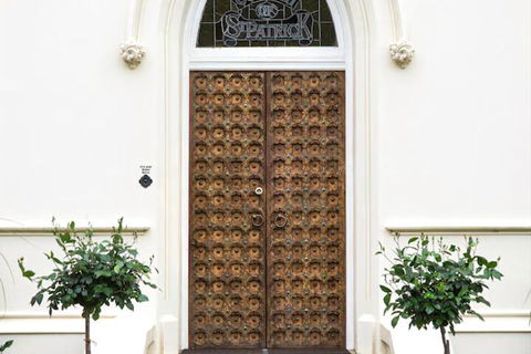Saint Patricks Luxury Boutique Hotel - Accommodation Gladstone 2