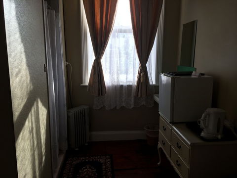 Anchorage Seafront Hotel - Accommodation Gladstone 4