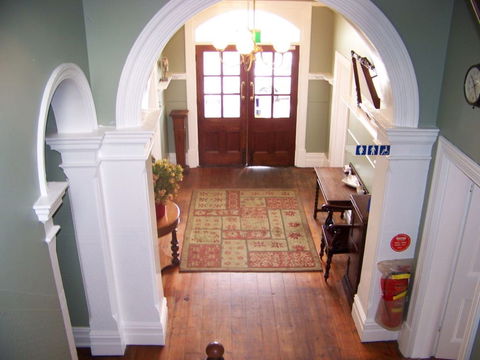 Anchorage Seafront Hotel - Accommodation Gladstone 1
