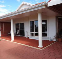 Close Encounters Bed  Breakfast - Accommodation Gladstone