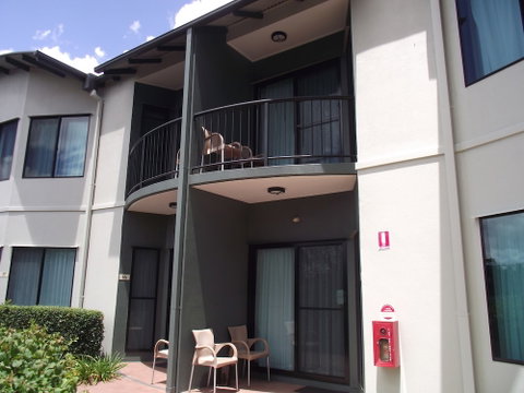 Eastgate On The Range Motel - Accommodation Gladstone 0