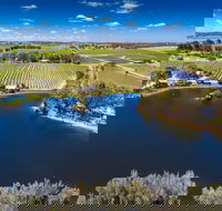 Stonewell Cottages  Vineyards - Accommodation Gladstone