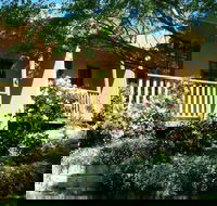 Meredith House - Accommodation Gladstone