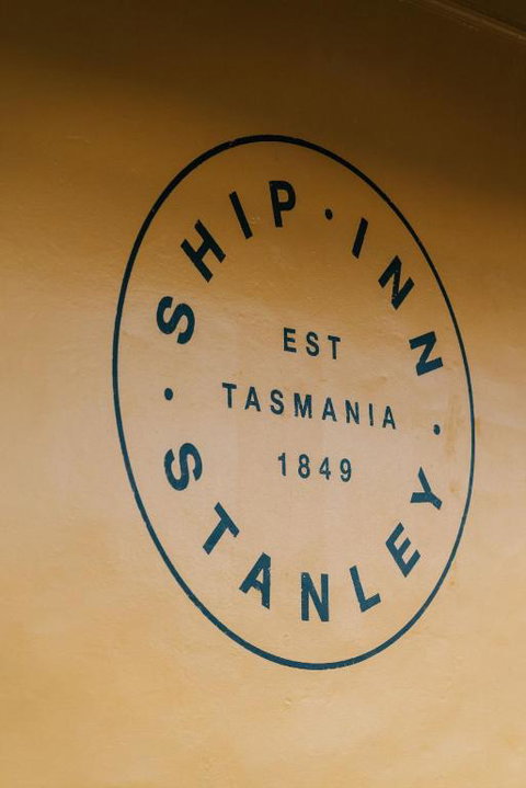 Ship Inn Stanley - Accommodation Gladstone 2