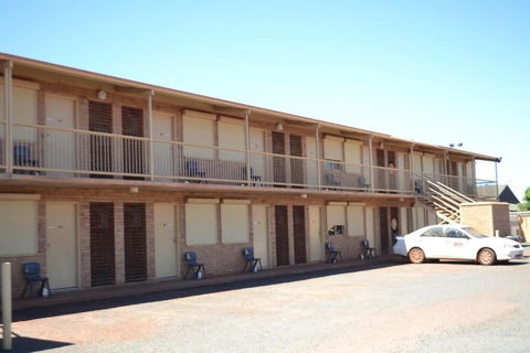The Lodge Motel - Accommodation Gladstone 3