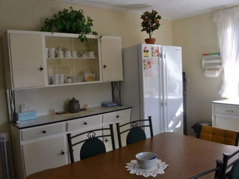 Squatters Cottage - Accommodation Gladstone 1