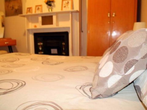 Squatters Cottage - Accommodation Gladstone 4