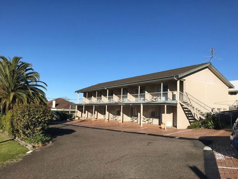 Holiday Lodge Motor Inn - Accommodation Gladstone 3