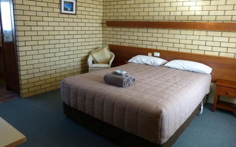 Coastal Comfort Motel - Accommodation Gladstone 6