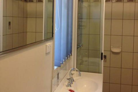 Cityside Accommodation - Accommodation Gladstone 4