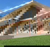 Seven Pines Motor Inn - Accommodation Gladstone