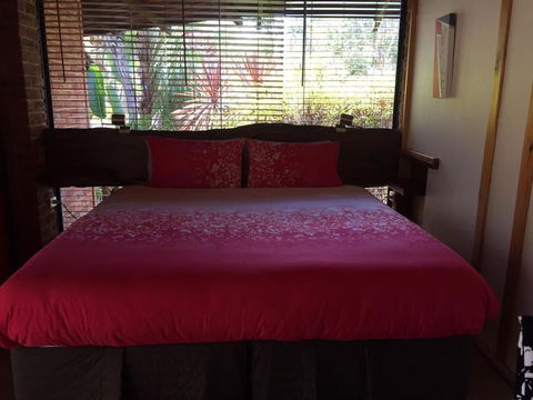 Dunsborough Ridge Retreat - Accommodation Gladstone 2