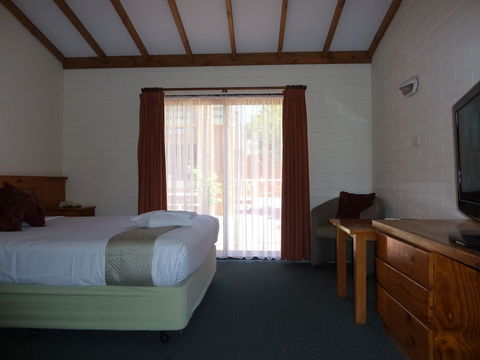 The Miners Rest Motel - Accommodation Gladstone 3