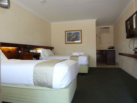 The Miners Rest Motel - Accommodation Gladstone 4