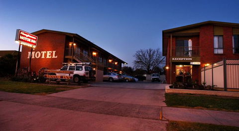 Ploughmans Motor Inn - Accommodation Gladstone 2