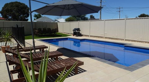 Ploughmans Motor Inn - Accommodation Gladstone 6