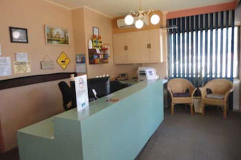 Cobb Inlander Motel - Accommodation Gladstone 3