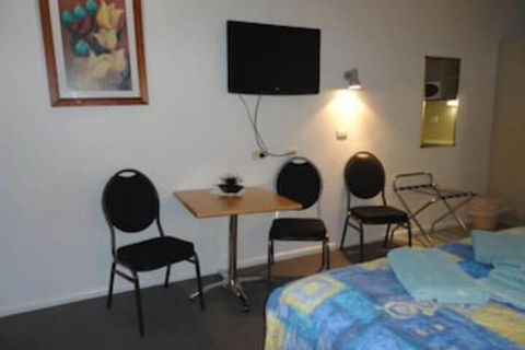 Cobb Inlander Motel - Accommodation Gladstone 4