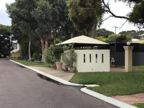 Bayview Motel - Accommodation Gladstone 0