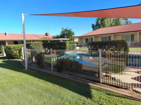Emerald Explorers Inn - Accommodation Gladstone 4