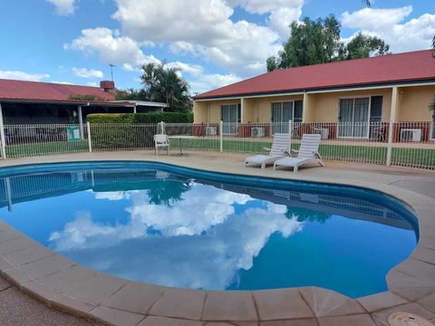 Emerald Explorers Inn - Accommodation Gladstone 0
