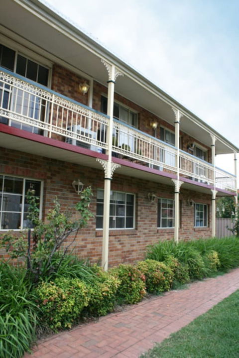 Grand Manor Motor Inn - Queanbeyan - Accommodation Gladstone 4