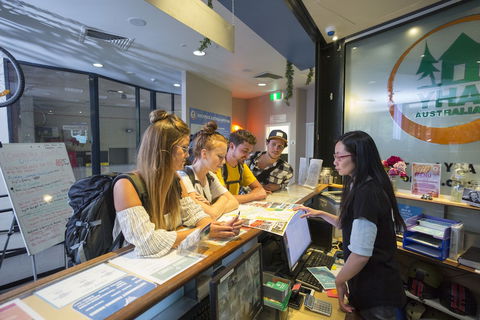 Canberra City YHA - Hostel - Accommodation Gladstone 1
