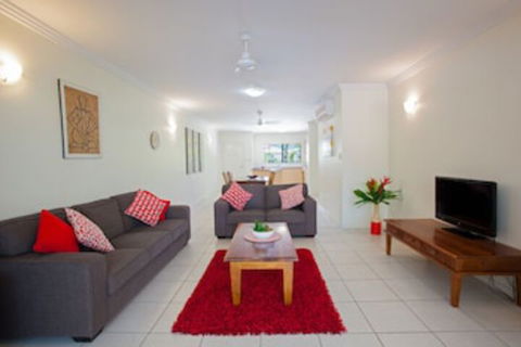 Seaforth Apartments - Accommodation Gladstone 0