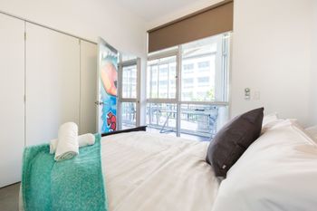 Vance 2Bdr Melbourne Apartment - Accommodation Gladstone 2