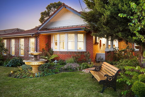 Rosanna Mansion - Accommodation Gladstone 0