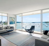 2 Bedroom Apartment With Bay View - Accommodation Gladstone