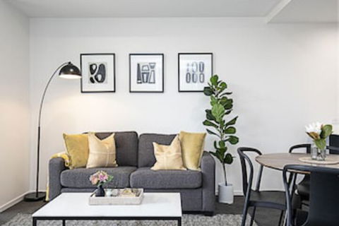CANBERRA CHIC-Hosted By L'Abode - Accommodation Gladstone 0