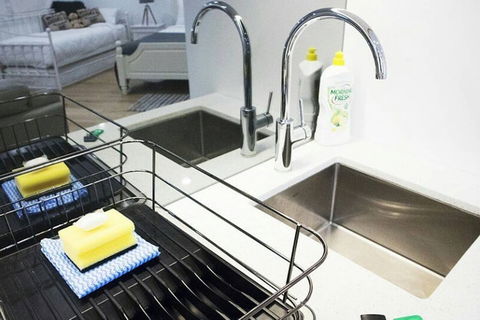 B08-darling Harbour Studio - Accommodation Gladstone 1