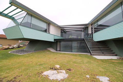 Boathouse Augusta - Accommodation Gladstone 0